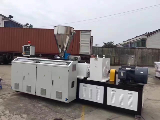 SJ75 Extruder met enkele schroef voor het extruderen van buizen en platen