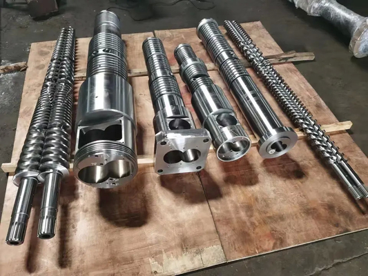 92 / 188 Hoog Vat van de Output Kegel Tweelingschroef voor Plastic Machines