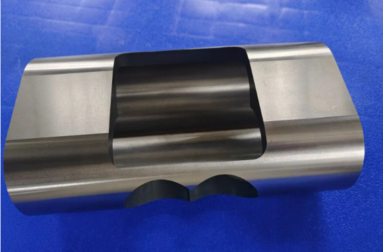 Op maat gemaakte extruder-sleeve-liner voor unieke extrusievereisten