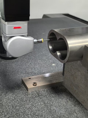 Gebruikbestendige Bimetallische Schroefvatvoering Voor injectie gietmachine Plastic Extruder
